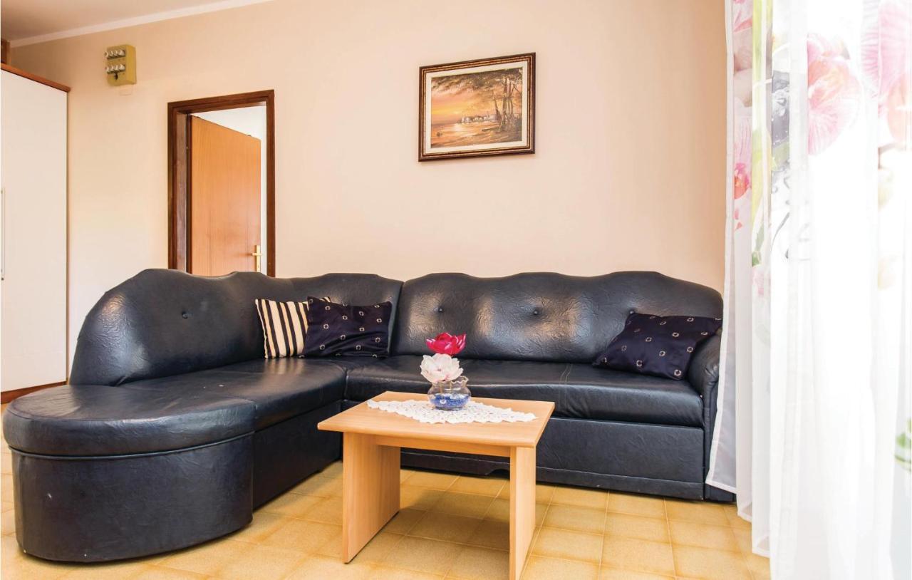 Stunning Apartment In Krk With Kitchen كرك المظهر الخارجي الصورة