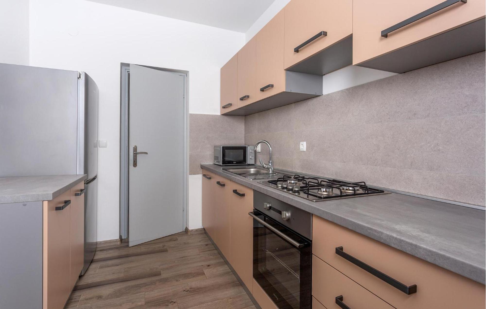 Stunning Apartment In Krk With Kitchen كرك المظهر الخارجي الصورة